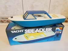 DDR Spielzeug Boot / Schiff "Yacht Seeadler" Schiebeboot in OVP Neuwertig 