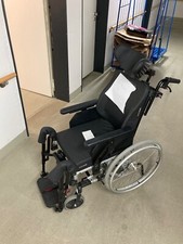 Netti 4U CE Plus (Pflegerollstuhl - 40cm)