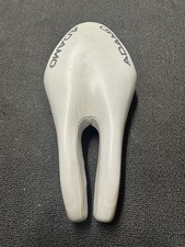 ISM Adamo Podium Sattel weiß