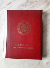 rote Mappe Aus der Arbeit der Kriminalpolizei DDR 27 x 22 x 2 cm