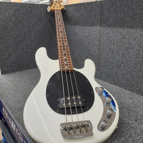 Ernie ball music man - ernie,