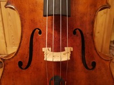 Meistercello aus Altholz  von