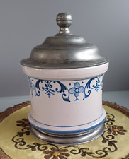 Antiker Porzellanbehälter mit Zinndeckel – Blau-Weiß Dekor, Handarbeit