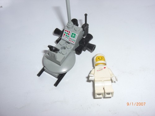 Lego classic space set - space,