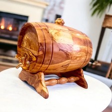 Premium großes Olivenholz Weinfass mit Ständer - Getränkespender aus Naturholz