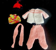 Vintage Puppen Kleidung Handgestrickt-Pullover Hose Schal Mützen Handmade 70-80r