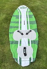 Jever Surfbrett als Strandtuch