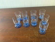 5 Blaue Wassergläser Aus