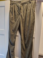 Cordhose grün