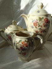 Café Kern LIMOGES #2677 Porzellan Kaffee-/Milchkanne Zuckertopf Blumen Gold TOP