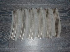 H0 Roco Line 6x 42523 gebogenes Gleis R3 mit Gleisbettung