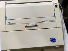 Sehr guter Zustand Triumph-Adler Gabriele 100 DS elektronische Schreibmaschine Vintage