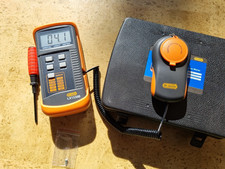 LX1330B Digital Luxmeter Light Meter 0-200 000 Lux Testing Illuminometer UK USED