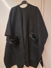 Cape Umhang verschlusslos mit