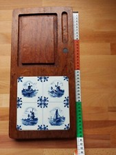 Firma altes  DJ schönes Nussholz Brettchen mit Stil Delfter Keramik Fliese