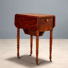 Antiker Couchtisch Mahagoni