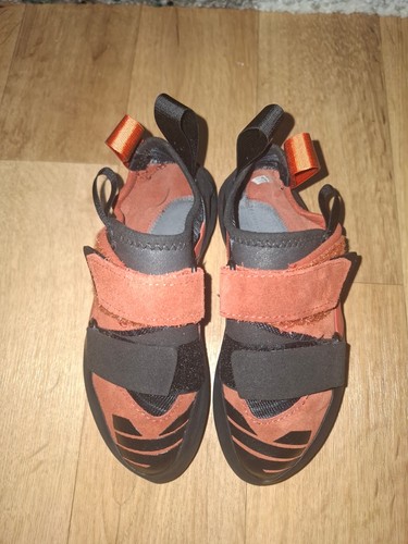Kletterschuhe von black - kletterschuhe,