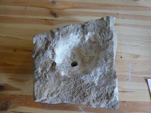 Quellstein brunnenstein mit - quellstein,