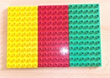 Lego Duplo 3 Platten und 174 Steine