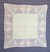 OMAs  HÄKEL-TISCHDECKE