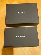 2 Chanel Boxen