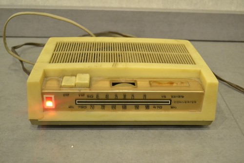 Universum trans uhf - universum,