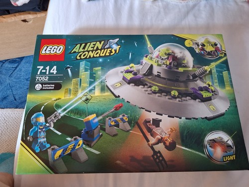 Lego alien conquest 7052 - conquest, ufo