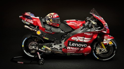 Scale ducati gp23 - ducati, motogp