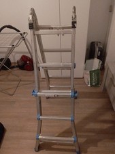 Leiter Zum. Aus klappen  Aus Metall