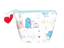 Tasche genäht Unikat Kosmetik Krimskrams Geschenk Monster  Arzt Krankenschwester