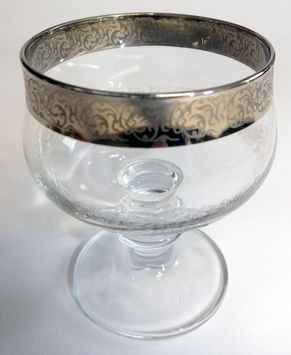 Likör glas schale mit - likör-, glas/schale,