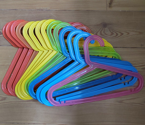Bunte kinderkleiderbügel - bunte,