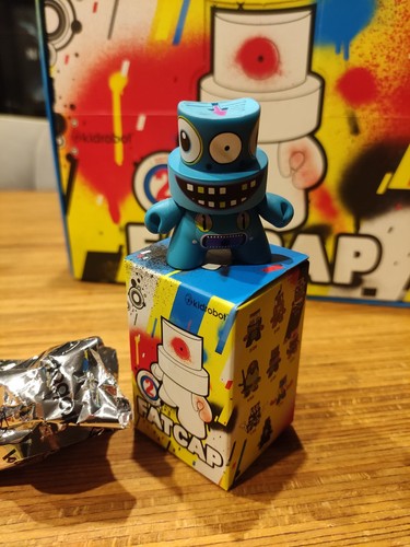Kidrobot fatcap figure - kidrobot,