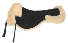 Medi Lamb Sattelkissen, schwarz  Sattelunterlage  Sattelpad aus echtem Lammfell