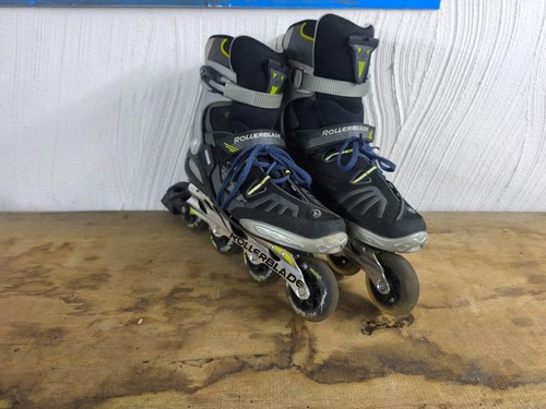 Rollschuhe - ,
