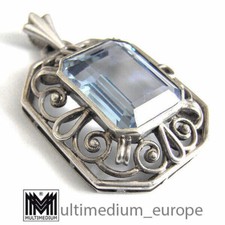 Großer Art Deco Silber Anhänger blauer syth. Topas aquamarin farben