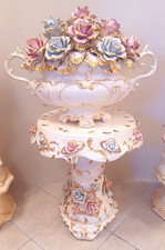 Korb Blumen Kleiner Tisch