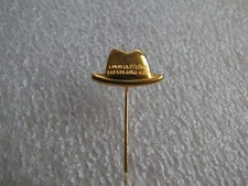 Alte Anstecknadel als HUT -