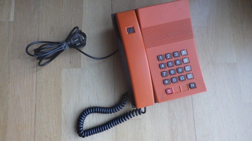 Tastentelefon hellrot - tastentelefon,,