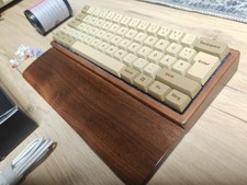 Custom Tastatur mit Gehäuse