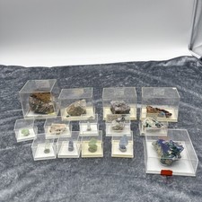 B821 Mineraliensammlung Grube