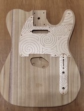 Telecaster Body Korpus E-Gitarre mit Pickguard und Controller Plate 
