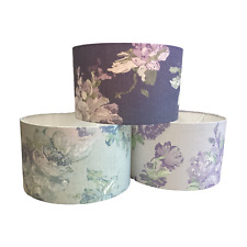 Laura Ashley violetter Stoff