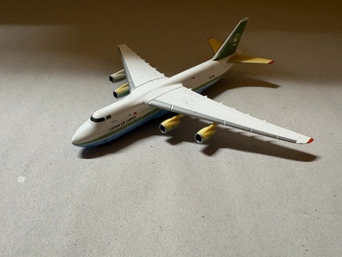 Herpa wings 500 modell - wings, 1:500