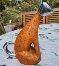 454 3563 . 39,00€ NP. - Figur KATZE KLEIN Stein-Alu, ziegelrot. H18 L19 T7 cm.