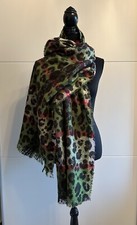 Grüner Leo Schal neu