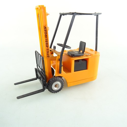 Mini auto plastik - 1/25,