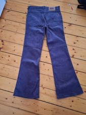 Cordhose grau mit Schlag