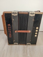Alte Ziehharmonika/ Akkordeon GALOTTA vom Musikhaus Weiss Dessau