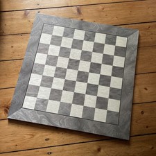 Schachbrett Holz Intarsie grau